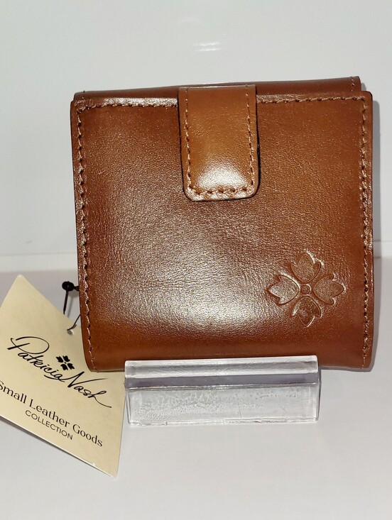 Patricia Nash Handbags - Patricia Nash Heritage Astra RFID Chestnut Brown Trifold Wallet